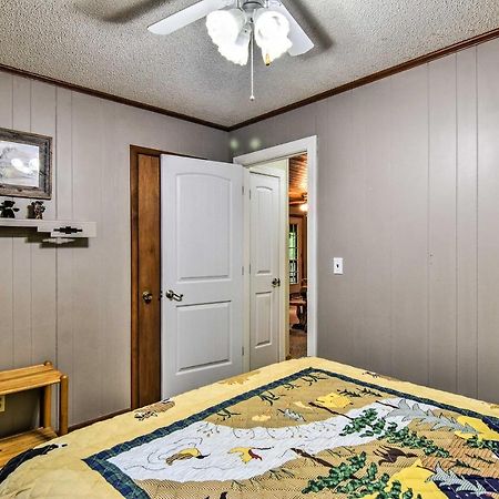 Robbinsville Cabin With Deck 3 Mi To Fontana Lake! Luaran gambar