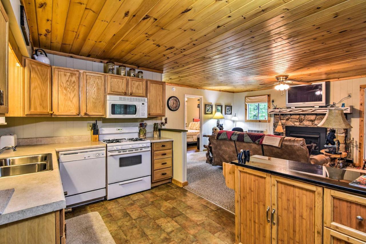 Robbinsville Cabin With Deck 3 Mi To Fontana Lake! Luaran gambar