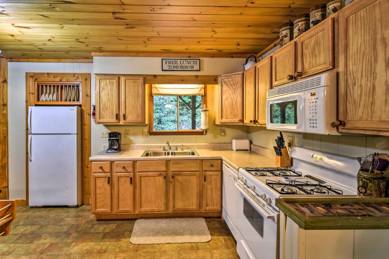 Robbinsville Cabin With Deck 3 Mi To Fontana Lake! Luaran gambar