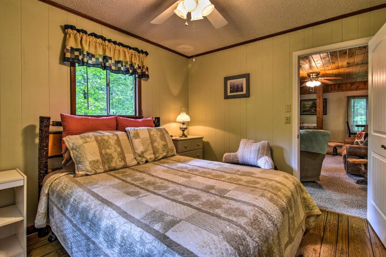 Robbinsville Cabin With Deck 3 Mi To Fontana Lake! Luaran gambar