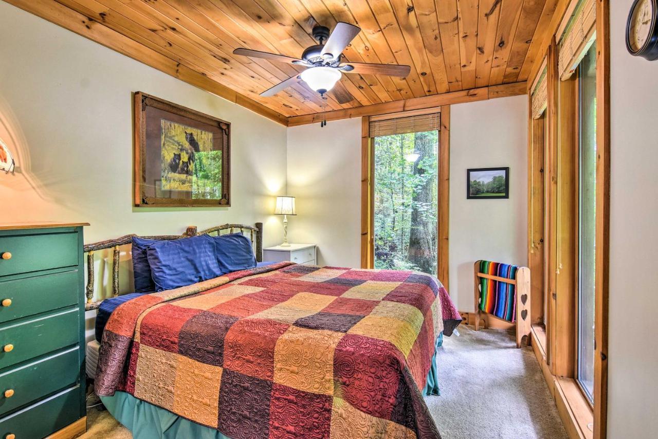 Robbinsville Cabin With Deck 3 Mi To Fontana Lake! Luaran gambar